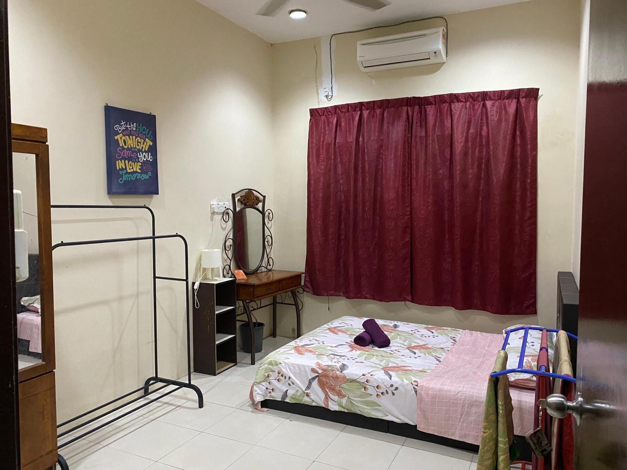 Zulikhwani Homestay Mersing Bagian luar foto